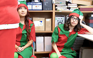 Santa attempt twosome way hook-up with 2 college girls
